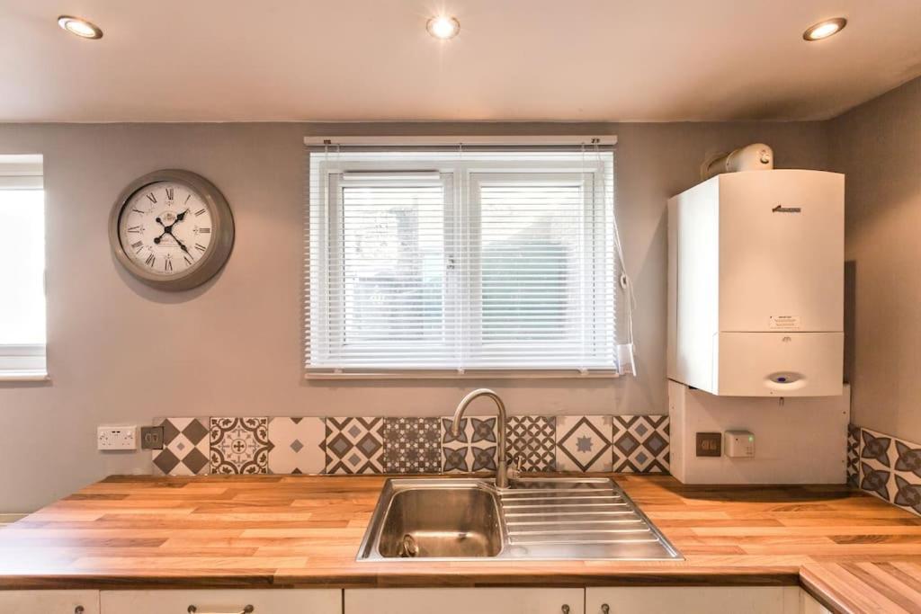 Charming Apartment In Deal Near The Beach & Town Εξωτερικό φωτογραφία